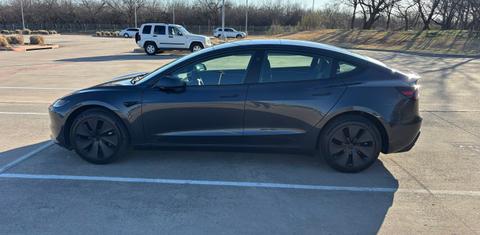 Tesla Model 3 2025