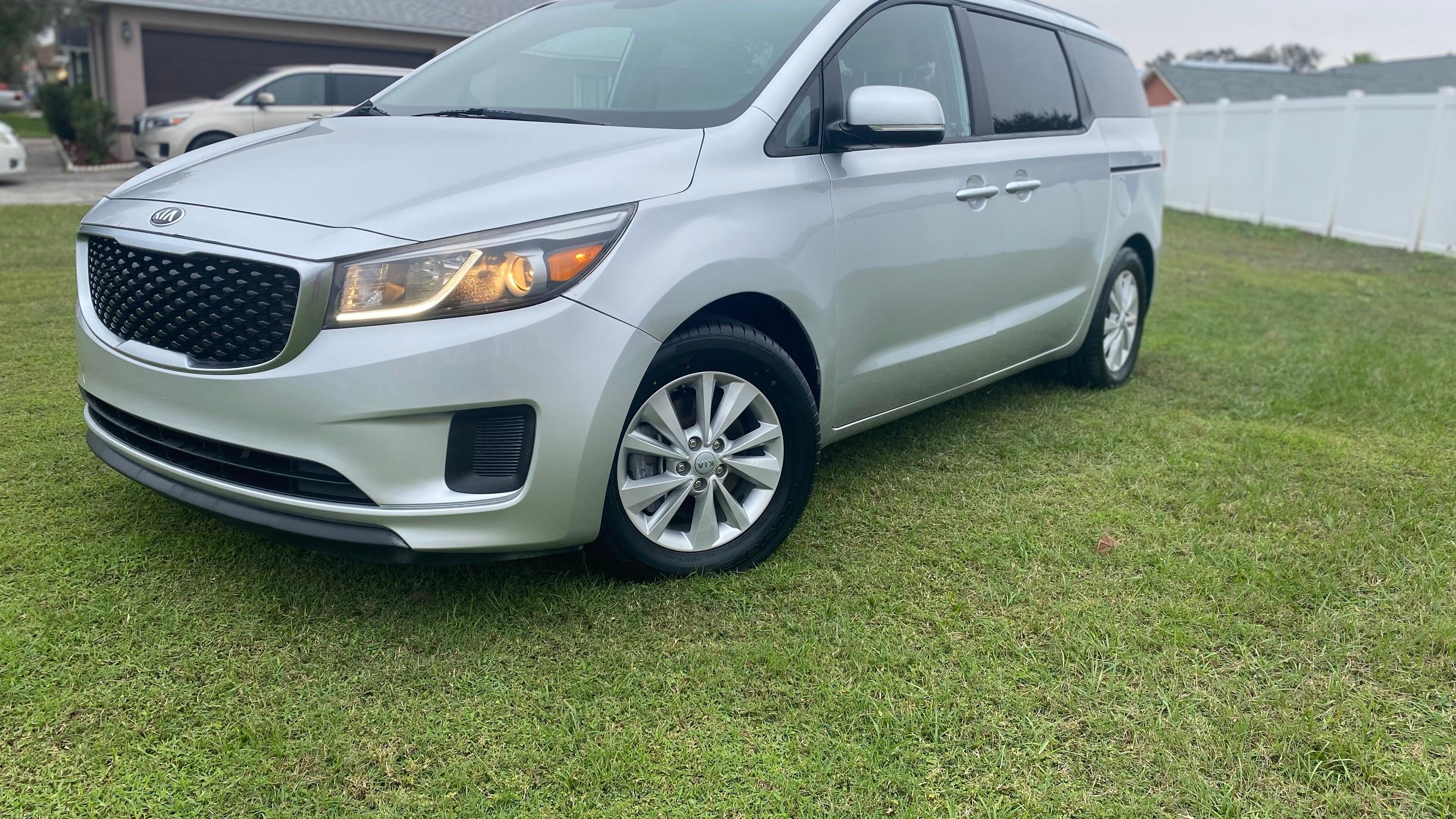 Kia Sedona 2016 in 