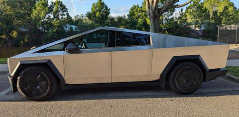 Tesla Cybertruck 2024