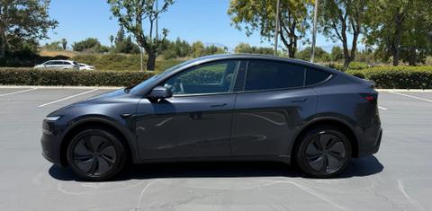 Tesla Model Y 2026