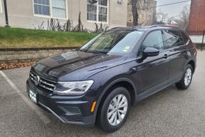 Volkswagen Tiguan car