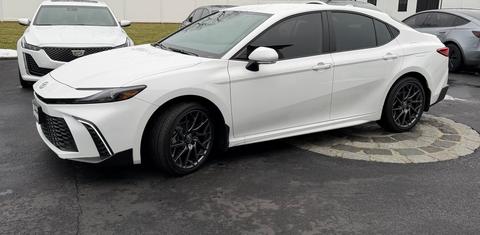 Toyota Camry Hybrid 2026