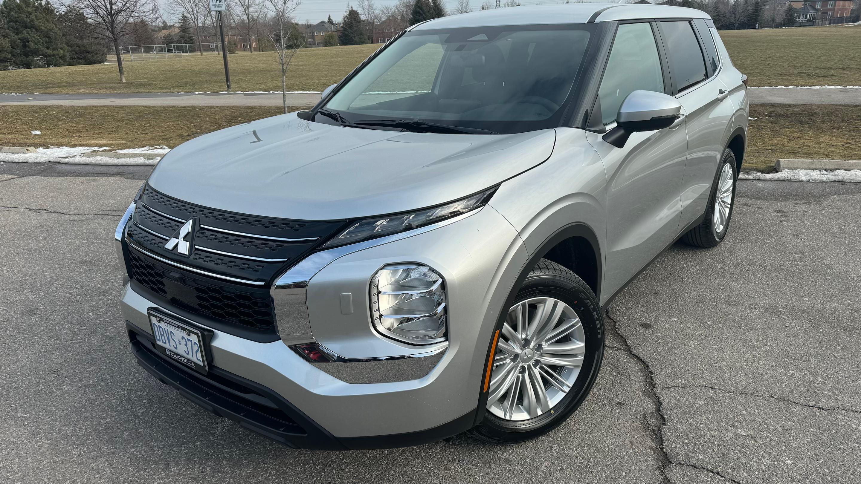 Mitsubishi Outlander 2024 in Mississauga, ON