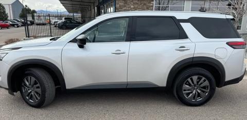 Nissan Pathfinder 2025