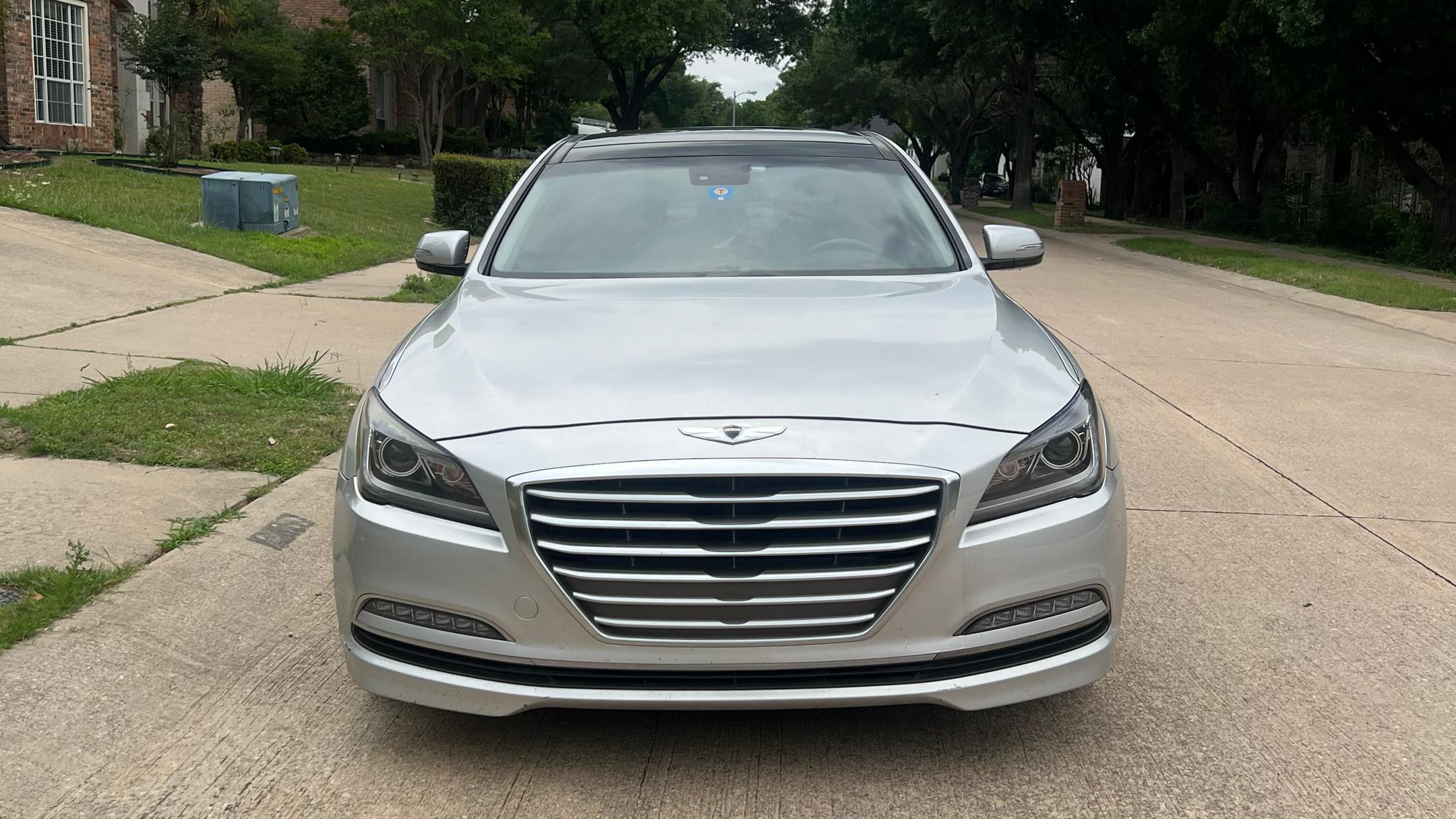 Hyundai Genesis 2016 in Plano, TX