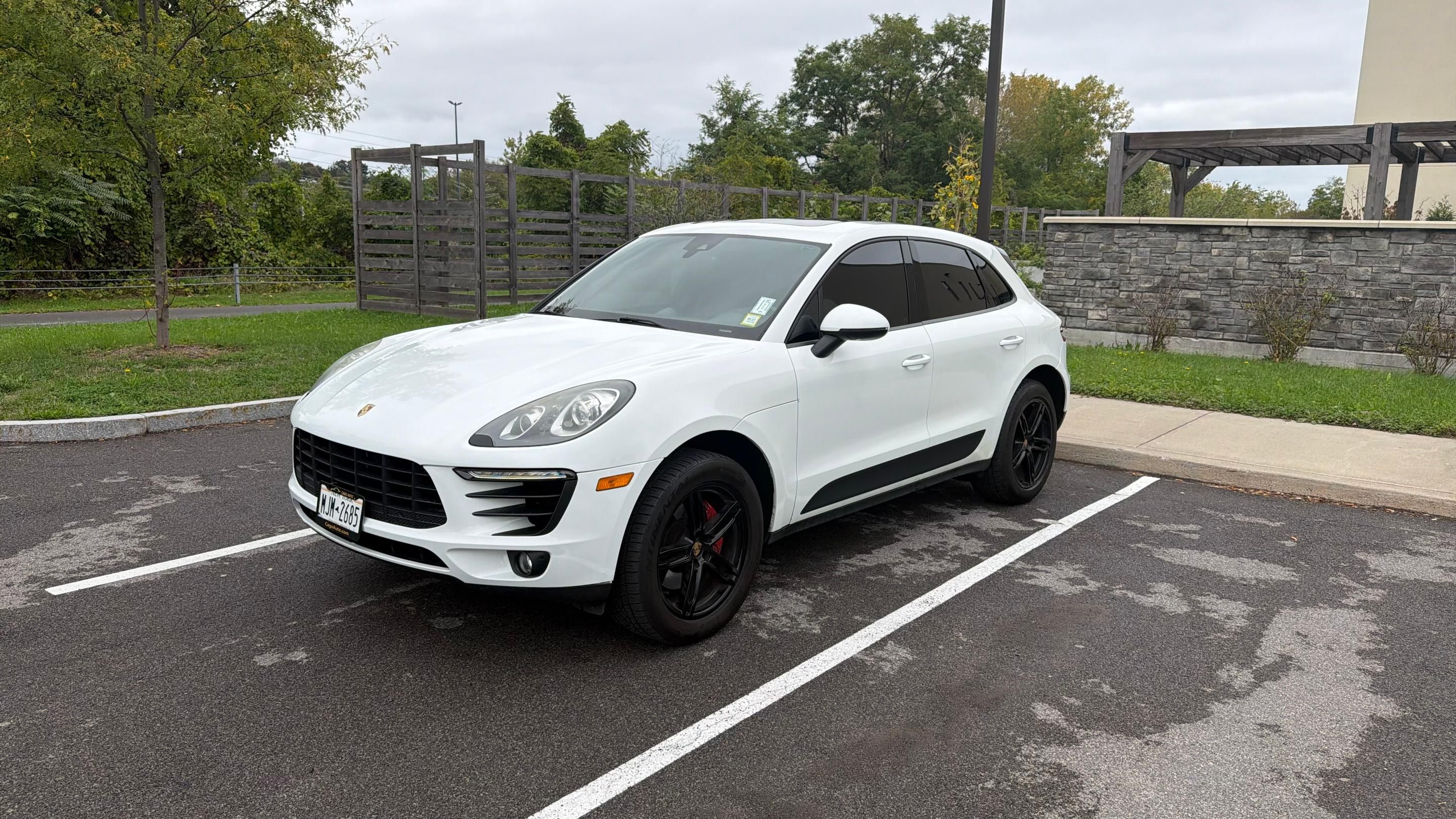 Porsche Macan 2017 in Syracuse, NY