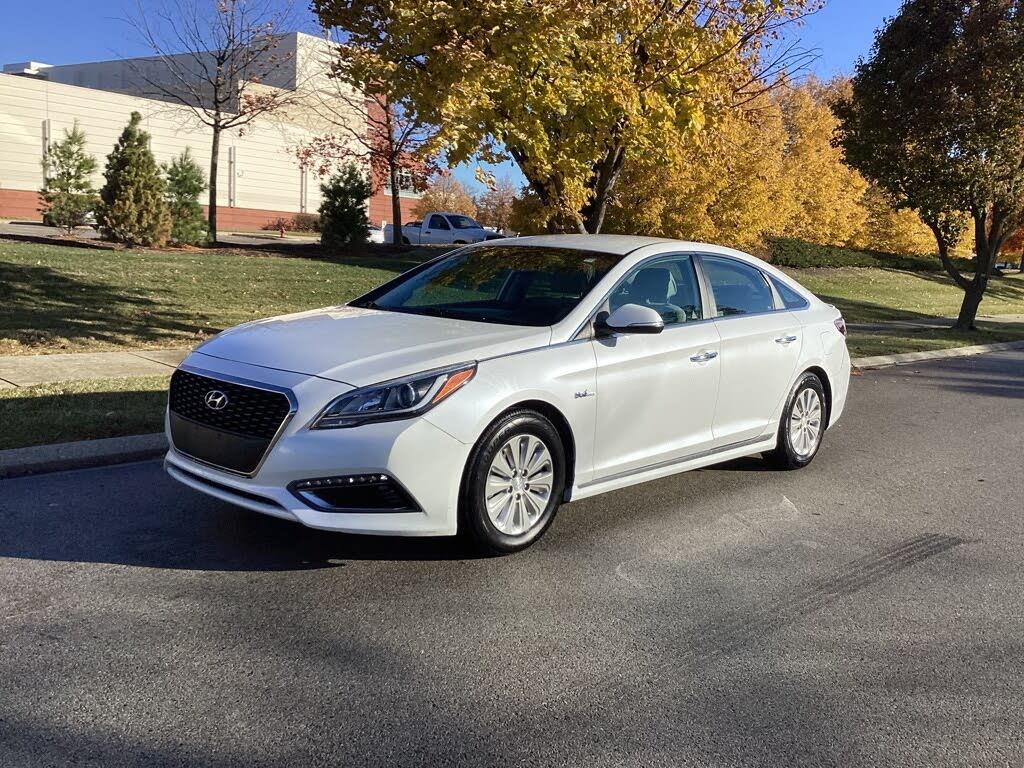 Hyundai Sonata Hybrid 2016 in 