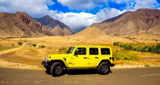 Jeep Wrangler 2024 — Options de location de voitures à Kahului, HI