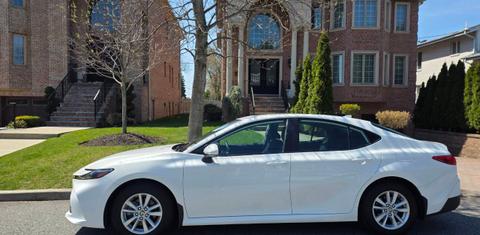 Toyota Camry Hybrid 2025