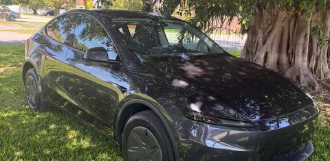 Tesla Model Y 2026