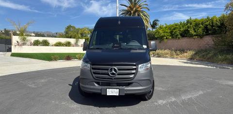 Mercedes-Benz Sprinter 2025