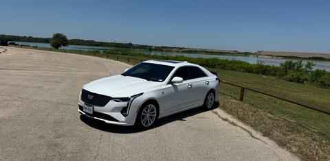 Cadillac CT4 2025