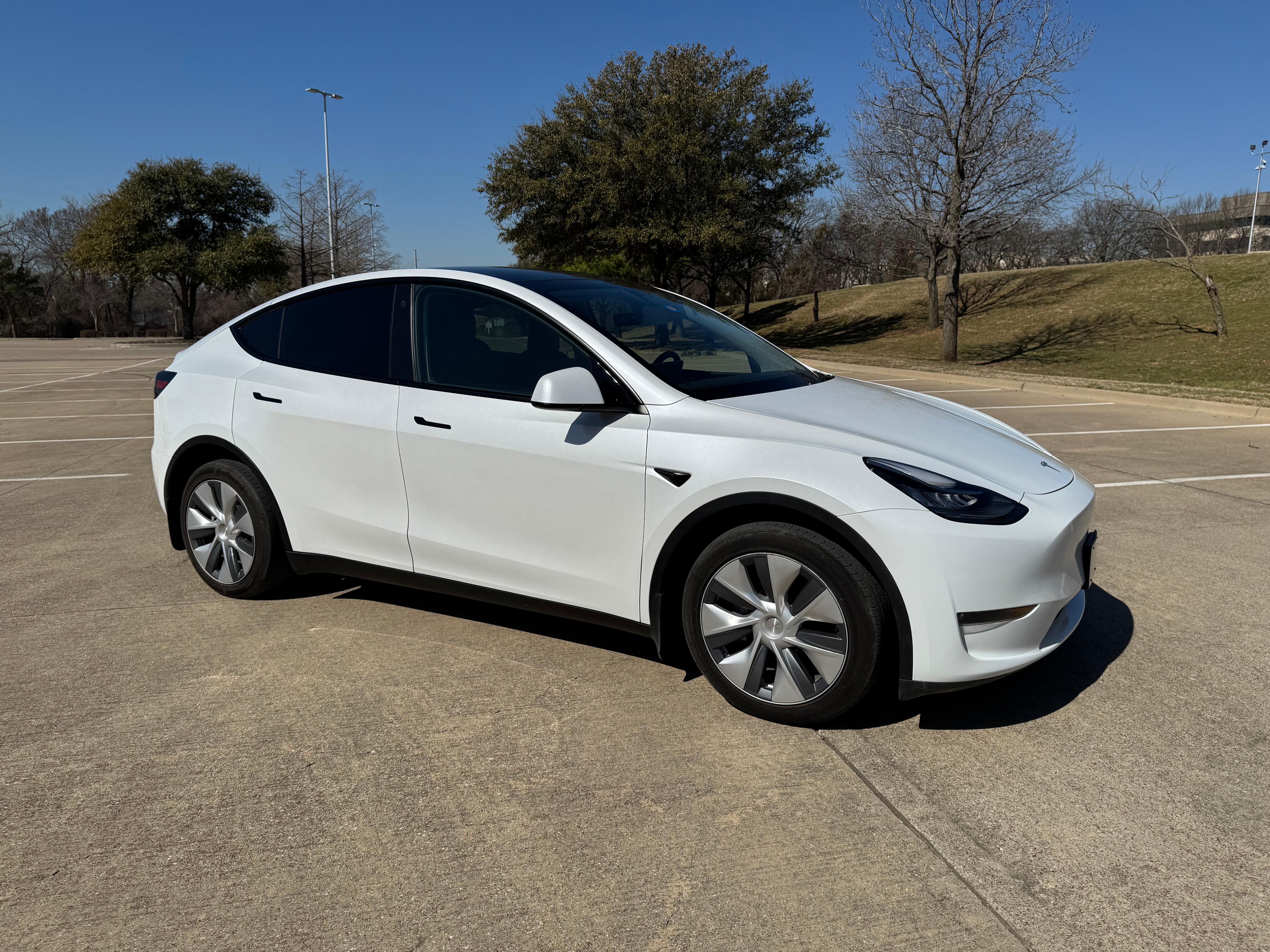 Tesla Model Y 2023 in Colleyville, TX