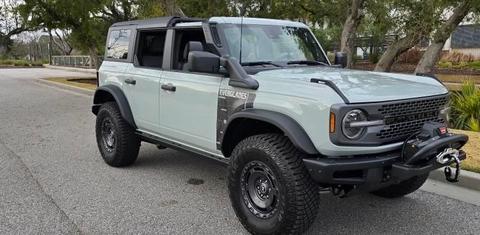 Ford Bronco 2024