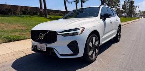 Volvo XC60 Recharge Plug-In Hybrid 2024