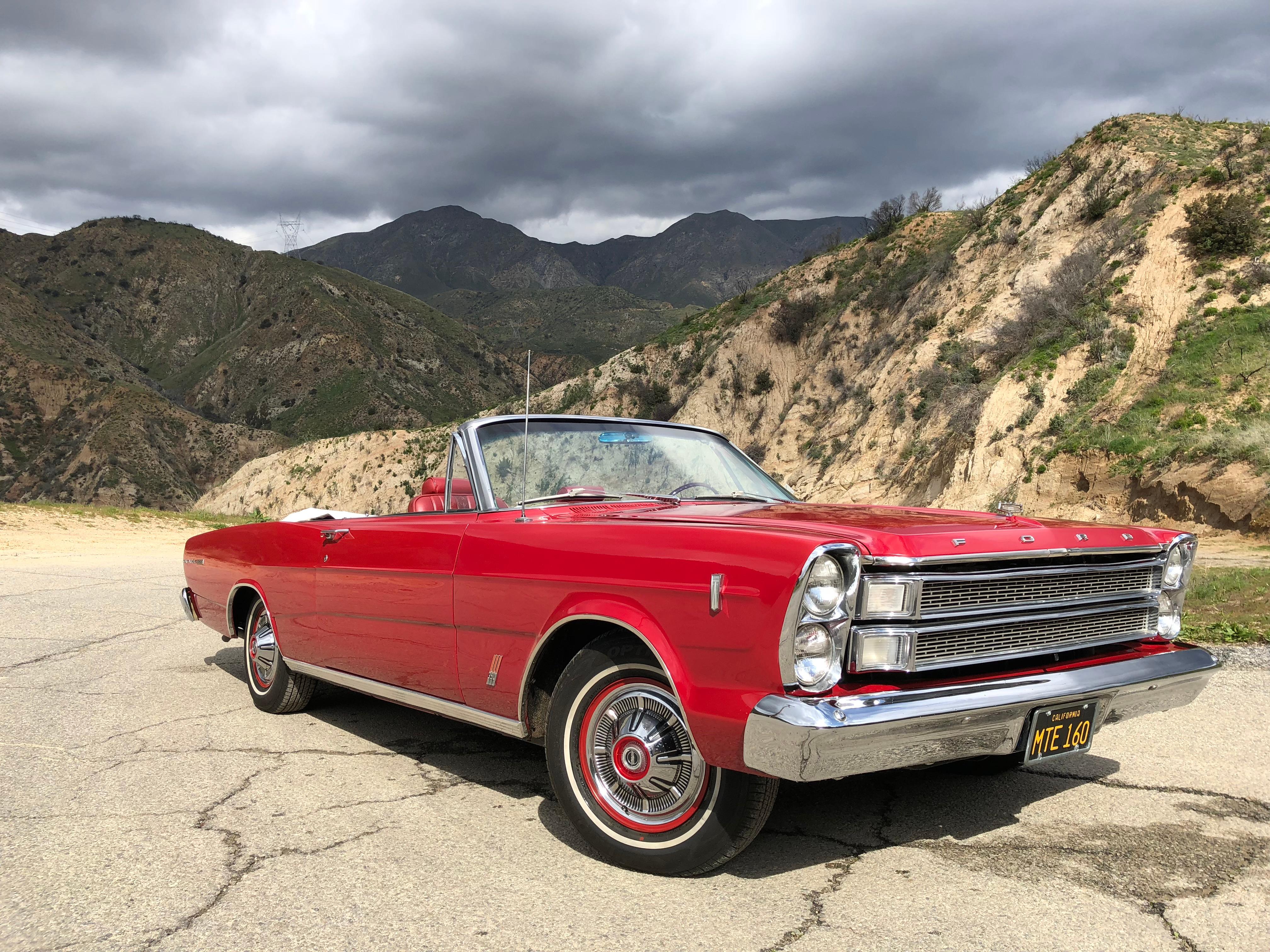 Ford Galaxie 500 1966 in Beverly Hills, CA