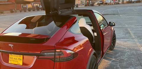 Tesla Model X 2022