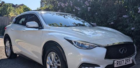 INFINITI Q30 2017