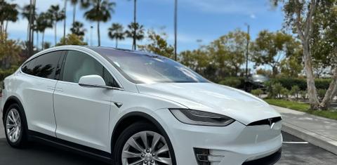 Tesla Model X 2018