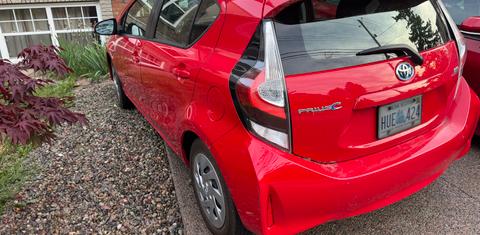 Toyota Prius c 2019