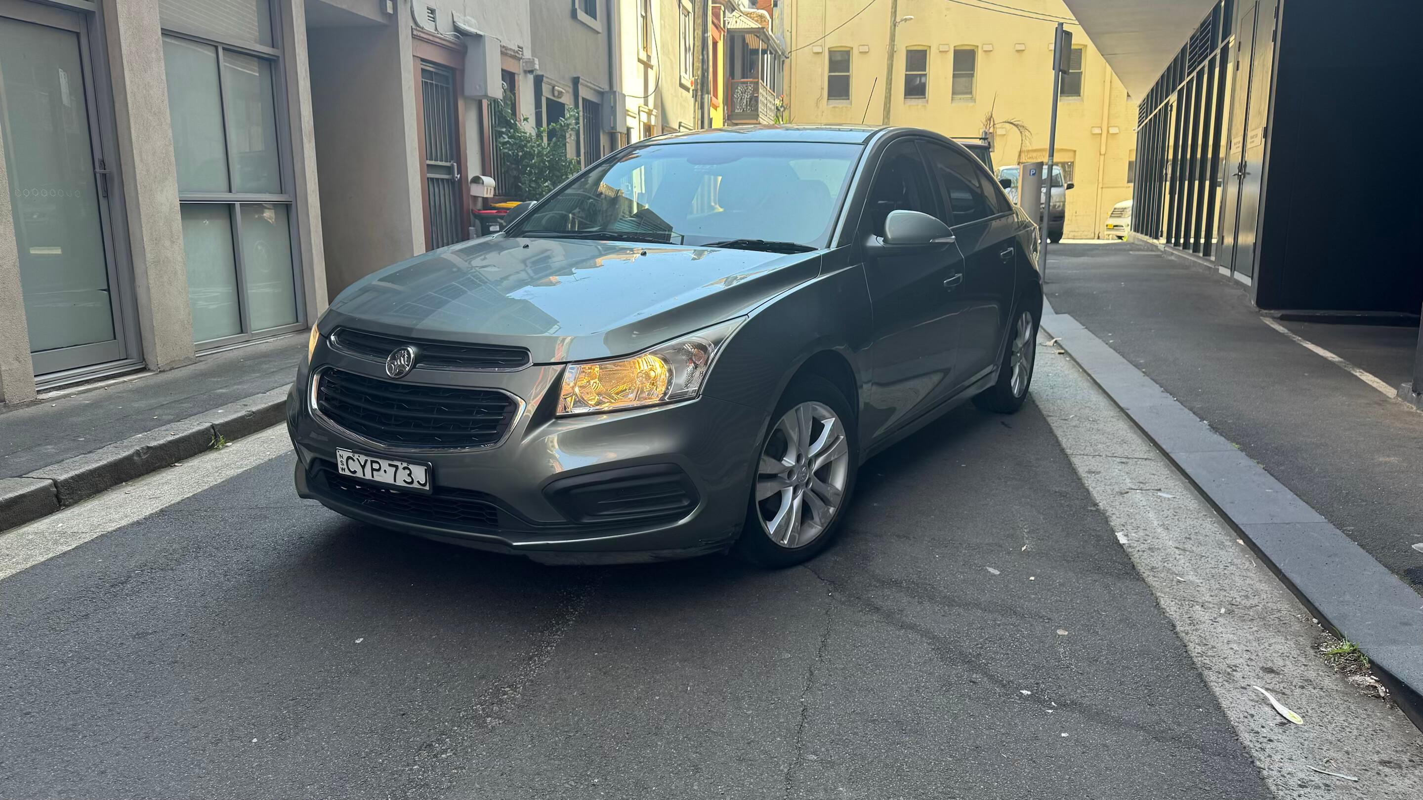 Holden CRUZE 2015 in Chippendale