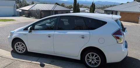 Toyota PRIUS V 2019
