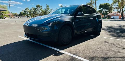 Tesla Model Y 2026