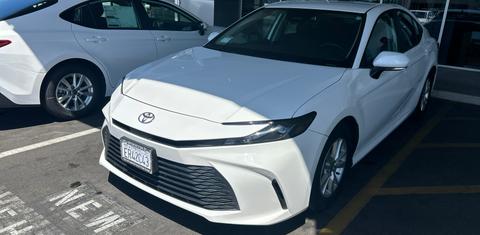 Toyota Camry Hybrid 2025