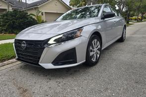 Nissan Altima car