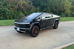 Tesla Cybertruck 2024 in Hurst
