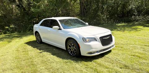 Chrysler 300 2016