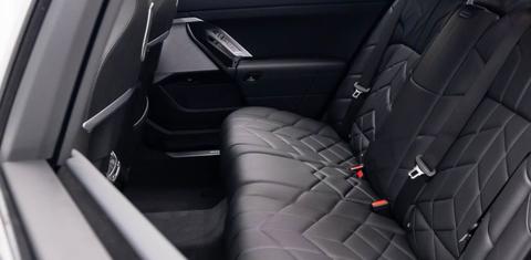 BMW i7 2024