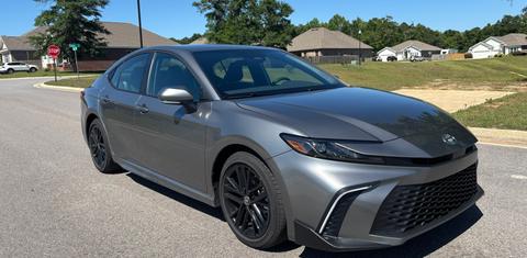 Toyota Camry Hybrid 2026