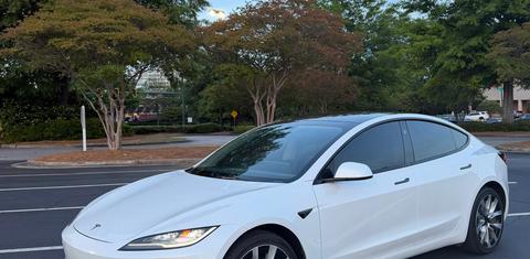 Tesla Model 3 2024