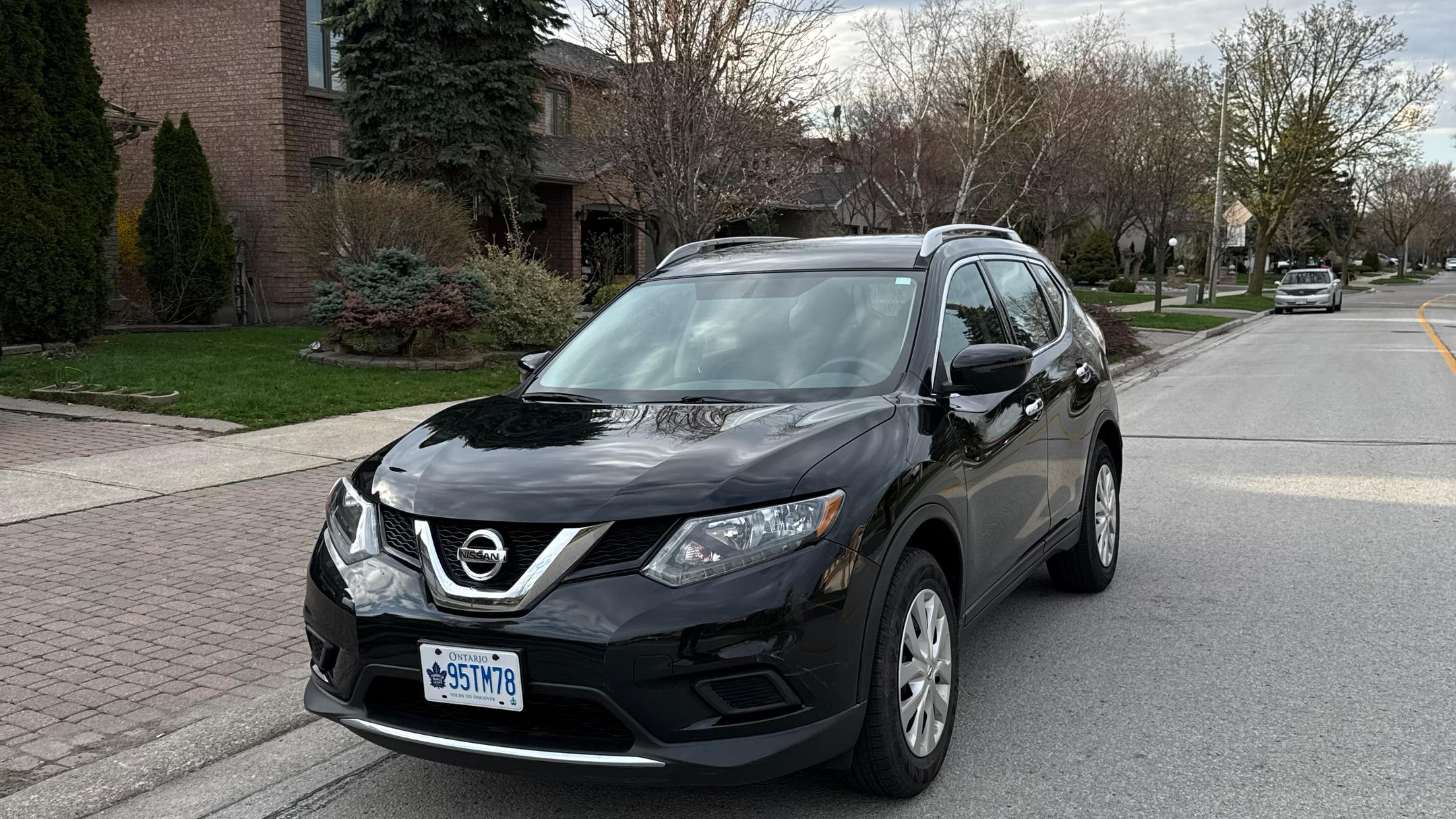 Nissan Rogue 2016 in Mississauga, ON