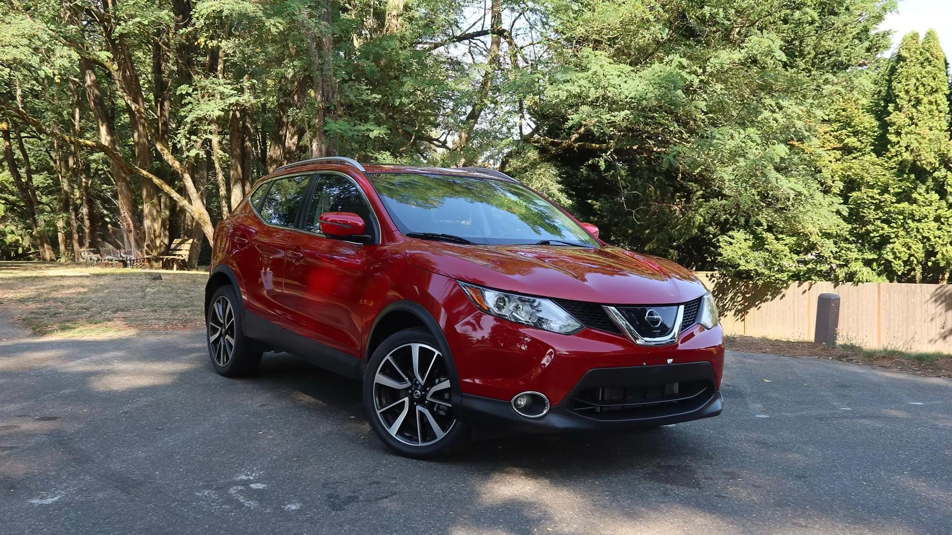 Nissan Rogue Sport 2017 in Lake Forest Park, WA