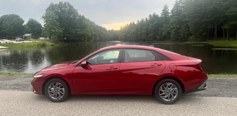 Hyundai Elantra 2024