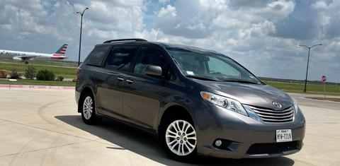 Toyota Sienna 2015