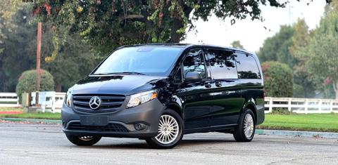 Mercedes-Benz Metris 2023