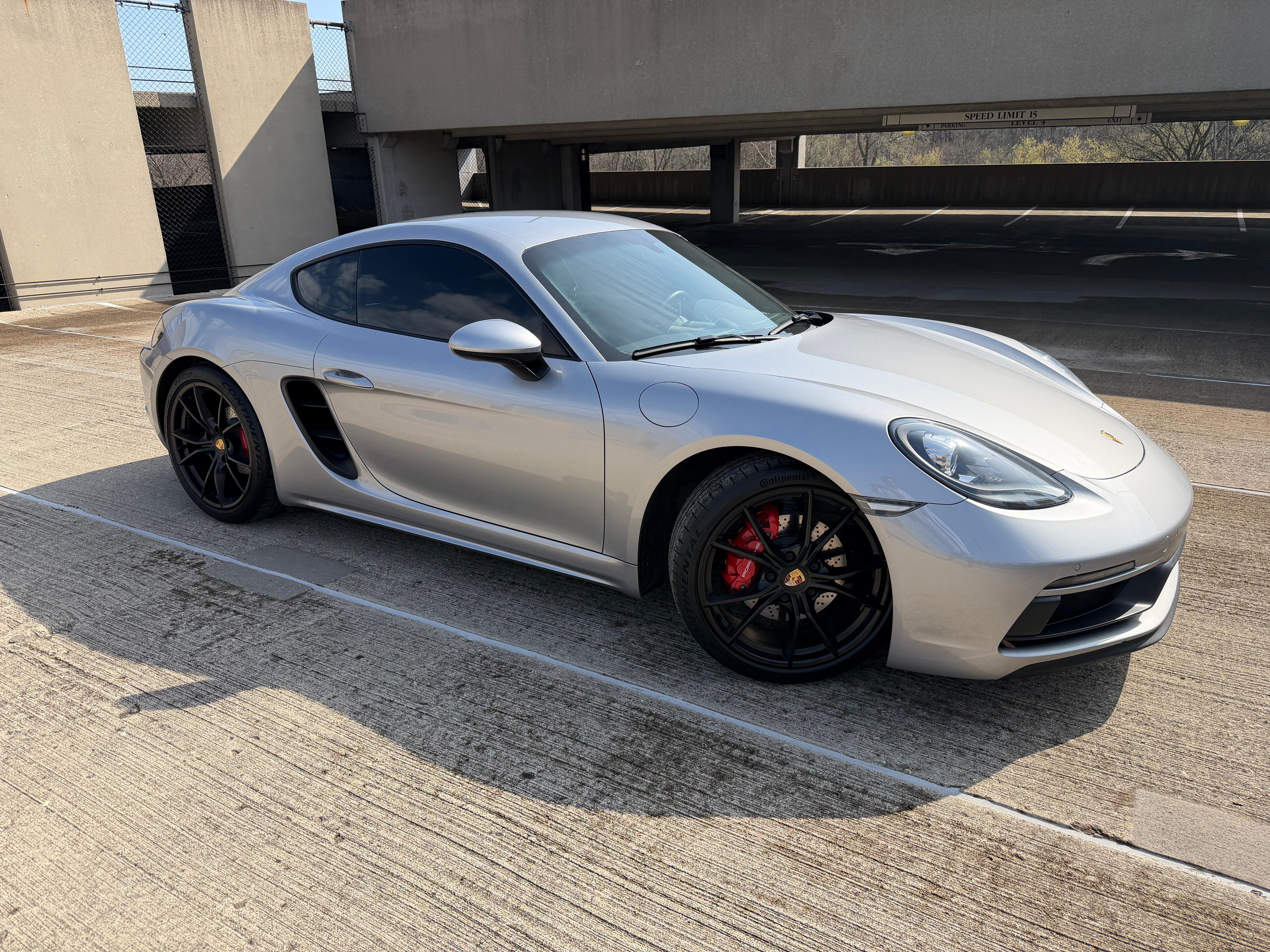 Porsche 718 Cayman 2019 in Buffalo Grove, IL