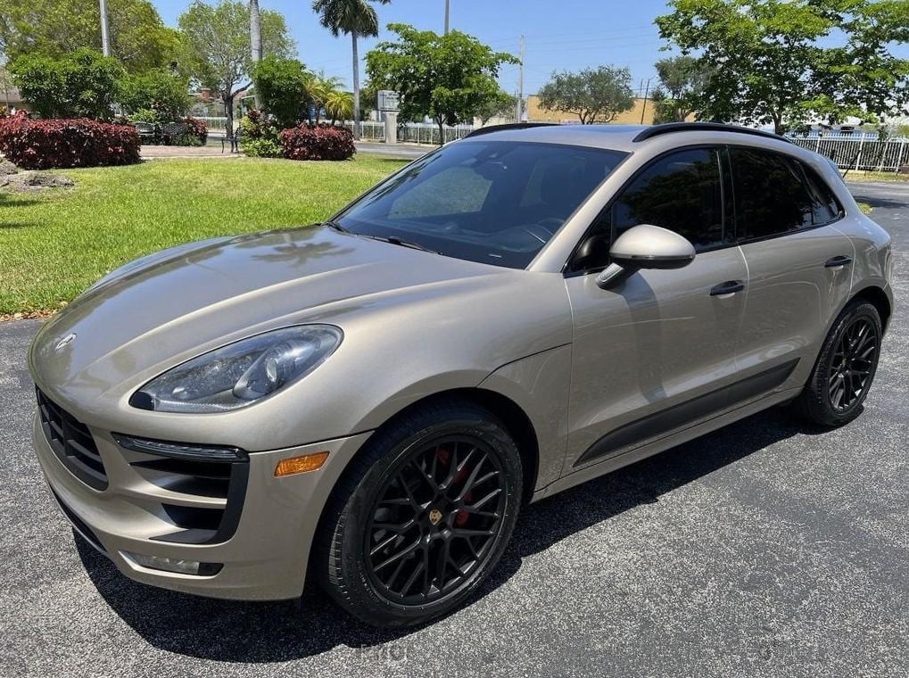 Porsche Macan 2017 in Delray Beach, FL