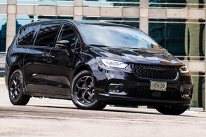 Chrysler Pacifica car
