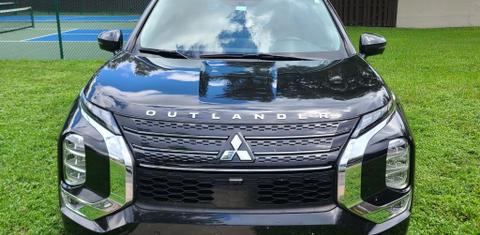 Mitsubishi Outlander 2023