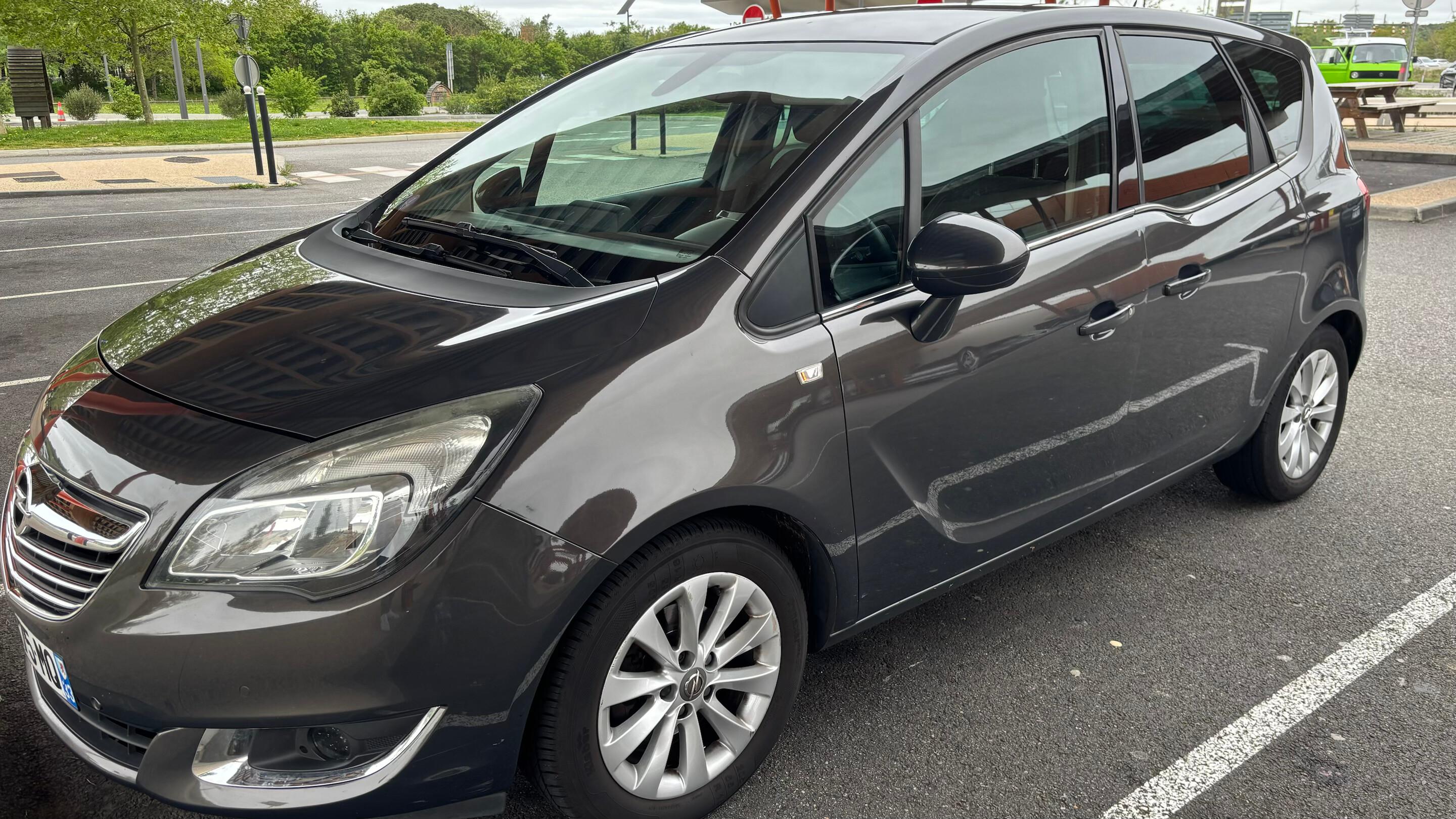 Opel MERIVA 2014 à La Garde