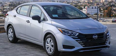 Nissan Versa 2025