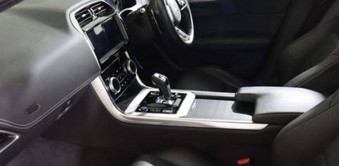 Jaguar XE 2023