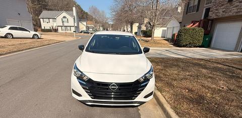 Nissan Versa 2024