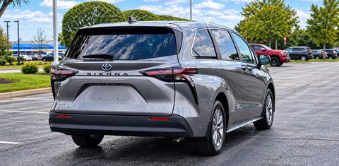 Toyota Sienna 2026