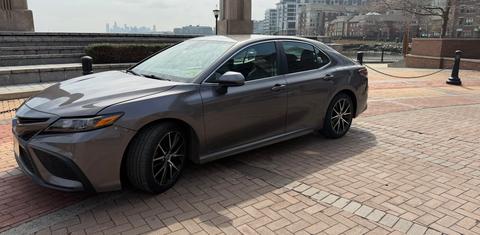 Toyota Camry 2021