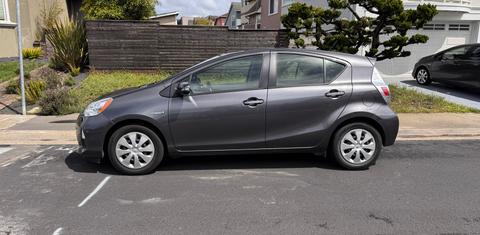 Toyota Prius c 2014